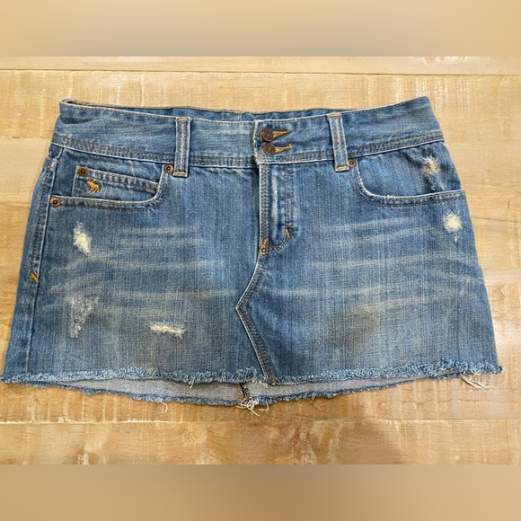 Abercrombie & Fitch Jeans MINI Skirt distressed torn - Picture 1 of 15
